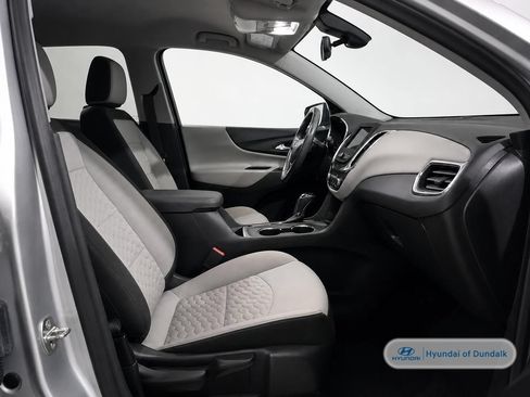 Used 2020 Chevrolet Equinox LT w/ Driver Convenience Package AWD/4WD image 11