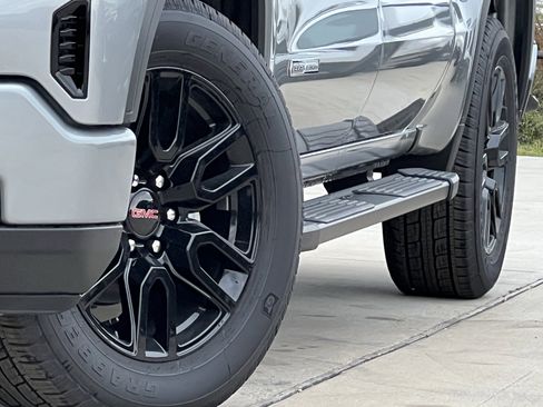 New 2026 GMC Sierra 1500 Elevation image 8