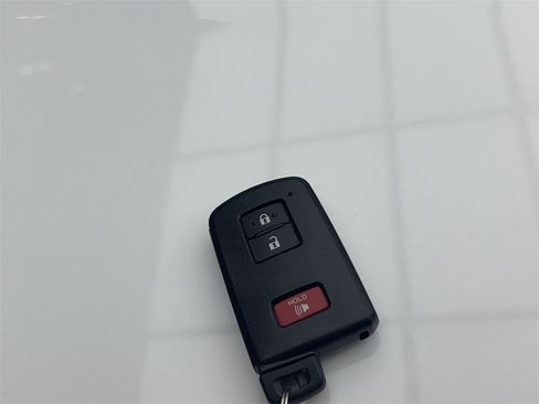 Used 2021 Toyota 4Runner SR5 Premium w/ Moonroof Package image 60