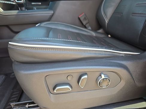 Used 2024 GMC Sierra 1500 AT4X AWD/4WD image 32