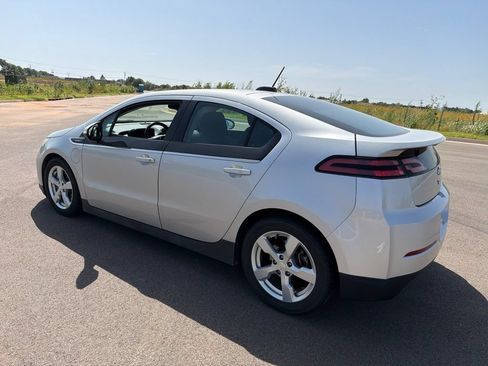 Used 2015 Chevrolet Volt FWD image 8