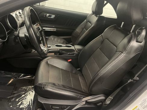 Used 2020 Ford Mustang Premium RWD image 12
