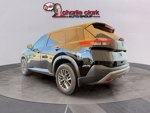 Used 2022 Nissan Rogue S FWD image 4