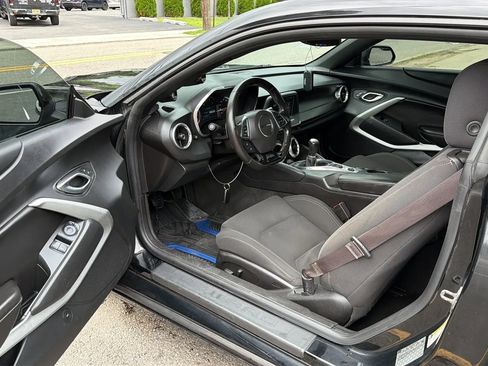 Used 2017 Chevrolet Camaro LS RWD image 21