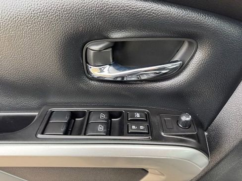 Used 2019 Nissan Titan PRO-4X w/ Pro-4x Utility Package AWD/4WD image 10