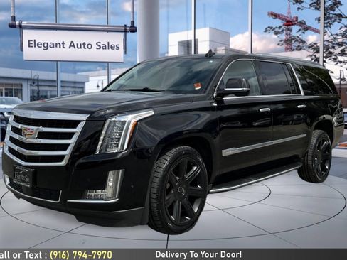 Used 2020 Cadillac Escalade ESV Premium Luxury AWD/4WD image 9