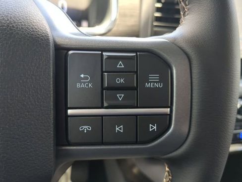 Used 2025 Ford F150 Lariat w/ Equipment Group 501A Mid image 27