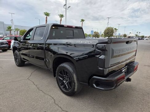 Used 2025 Chevrolet Silverado 1500 RST w/ Dark Appearance Package AWD/4WD image 4