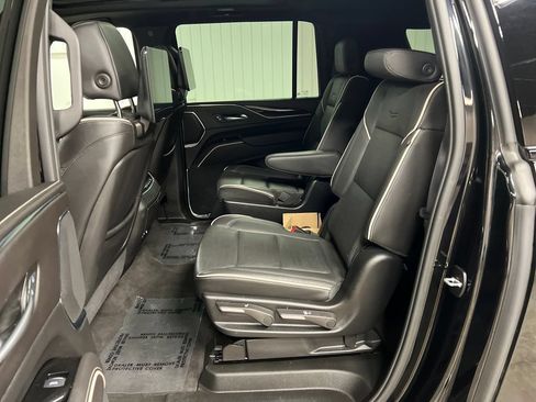 Certified 2024 Cadillac Escalade ESV Sport w/ LPO, ONYX Package AWD/4WD image 13