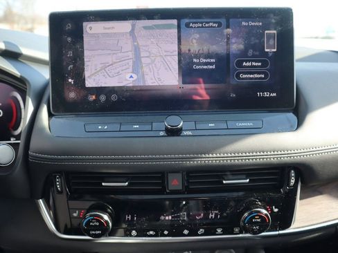 Certified 2025 Nissan Rogue Platinum image 20