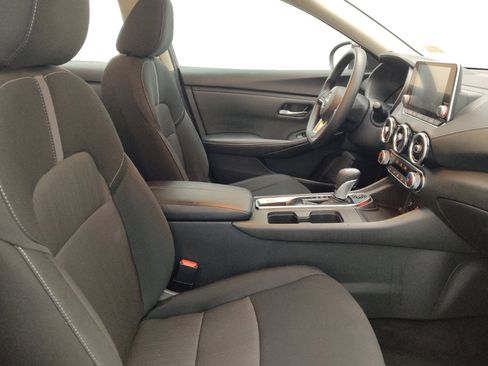 Used 2025 Nissan Sentra SV FWD image 21