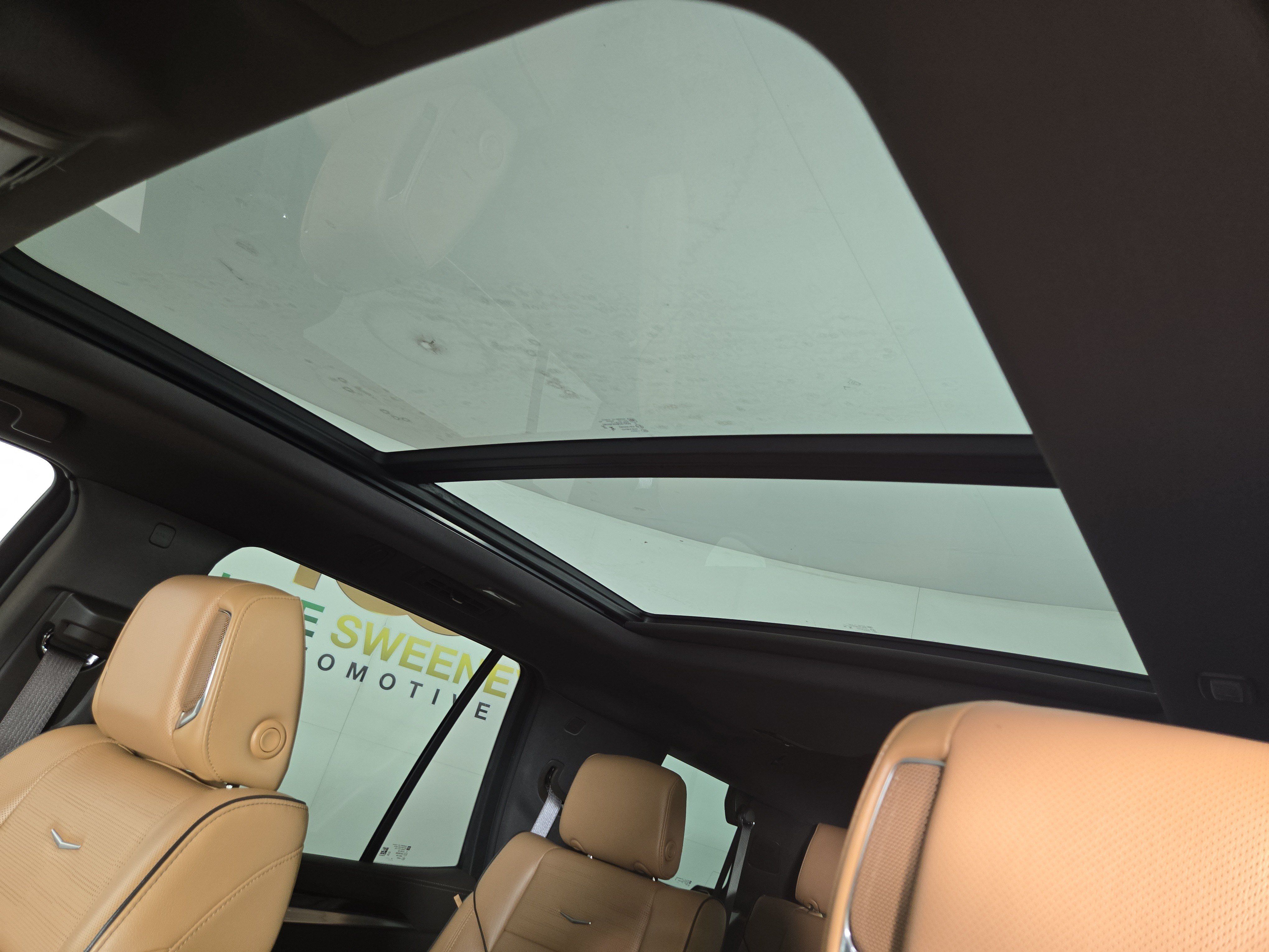 Certified 2025 Cadillac Escalade Premium Luxury w/ LPO, Floor Liner Package AWD/4WD image 23