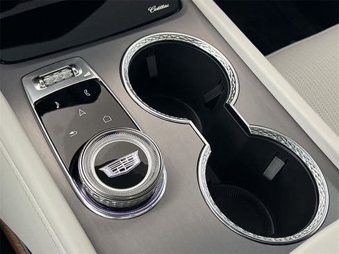 New 2026 Cadillac Vistiq Sport image 22