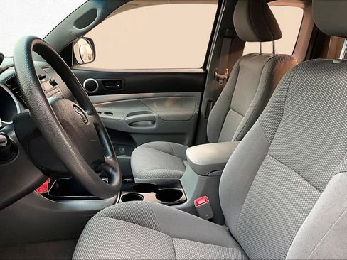 Used 2010 Toyota Tacoma PreRunner image 20