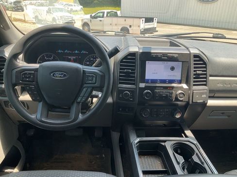 Used 2022 Ford F250 XLT w/ XLT Premium Package AWD/4WD image 25
