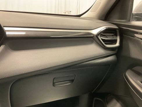 Used 2025 Chevrolet TrailBlazer LT image 25