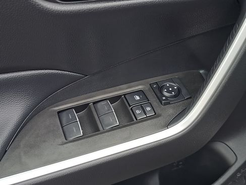 Used 2025 Toyota RAV4 XLE w/ Convenience Package AWD/4WD image 21