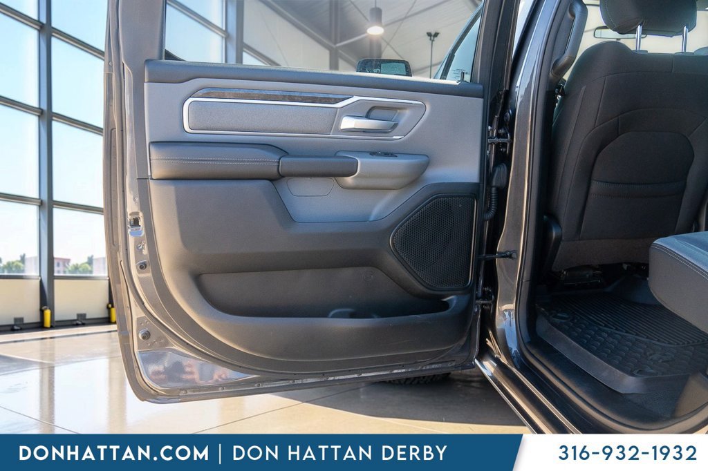 Used 2022 RAM 1500 Big Horn AWD/4WD image 18