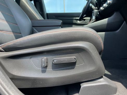 Certified 2025 Honda CR-V Sport-L image 30