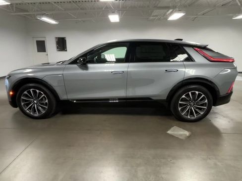 New 2026 Cadillac Lyriq Premium Sport image 43