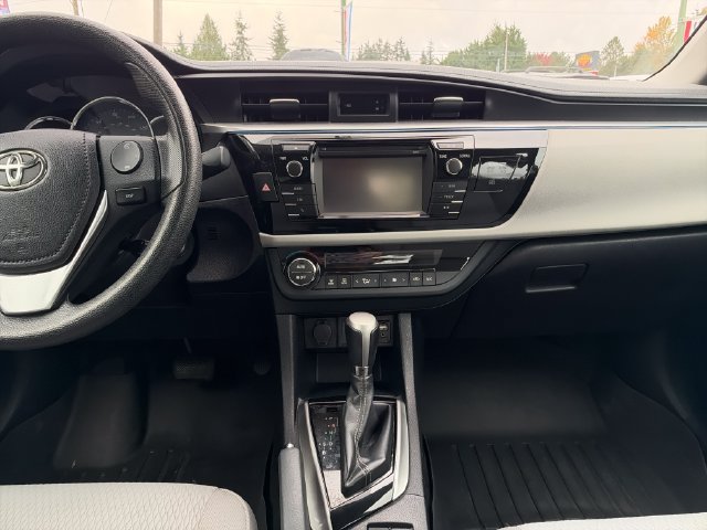 Used 2016 Toyota Corolla LE FWD image 19