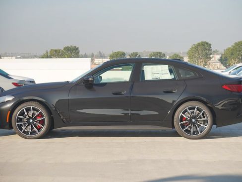 Used 2026 BMW 430i w/ M Sport Package RWD image 4