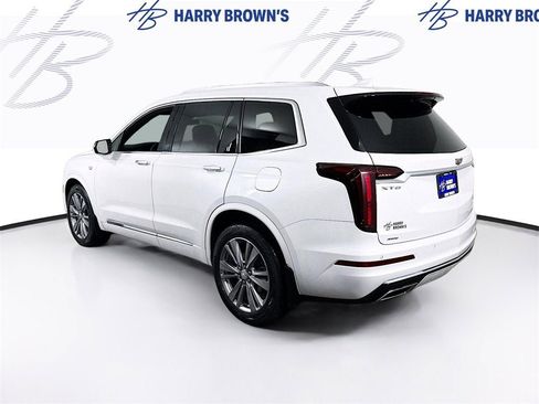 Used 2024 Cadillac XT6 Premium Luxury image 32