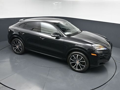 New 2026 Porsche Cayenne Coupe AWD/4WD image 18