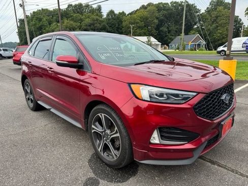Used 2019 Ford Edge ST w/ Equipment Group 401A AWD/4WD image 3