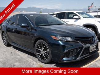 Used 2021 Toyota Camry SE FWD video 1