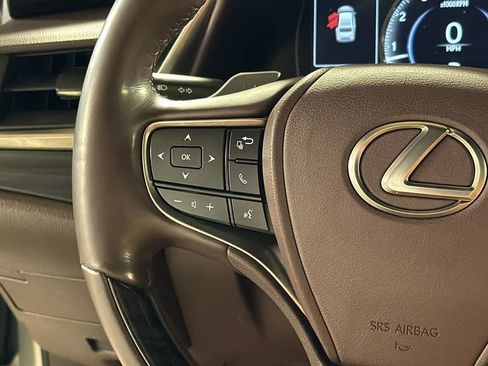 Used 2019 Lexus ES 350 w/ Premium Package image 20