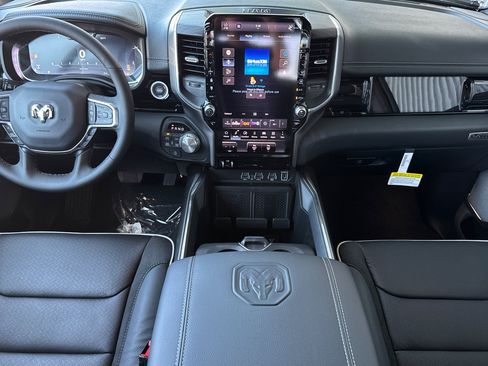New 2026 RAM 1500 Laramie AWD/4WD image 12