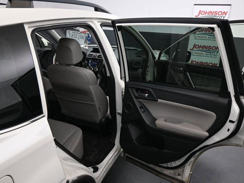 Used 2018 Subaru Forester 2.5i Limited image 21