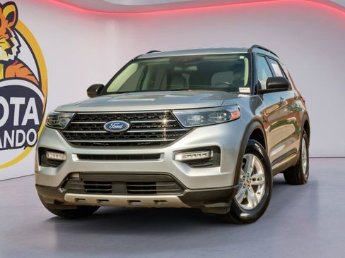 Used 2020 Ford Explorer XLT w/ Equipment Group 202A RWD image 1