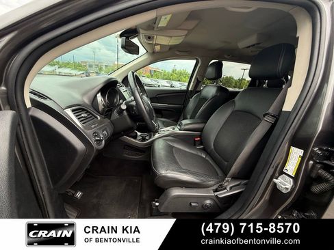 Used 2018 Dodge Journey Crossroad AWD/4WD image 20