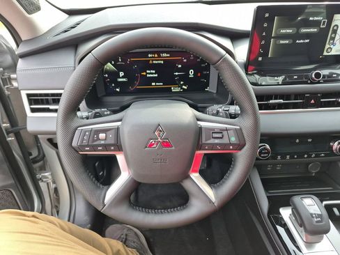 New 2026 Mitsubishi Outlander SE AWD/4WD image 31