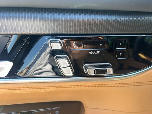 New 2026 Jeep Grand Wagoneer Summit AWD/4WD image 23