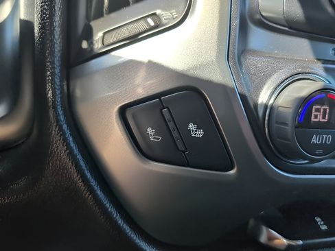 Used 2018 Chevrolet Silverado 1500 LT w/ All Star Edition AWD/4WD image 15
