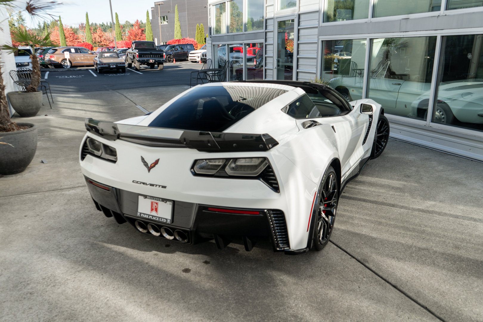 Used 2017 Chevrolet Corvette Z06 RWD image 6