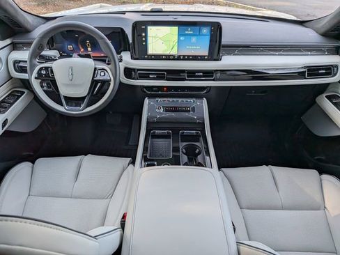 New 2026 Lincoln Aviator Black Label w/ Jet Appearance Package image 13