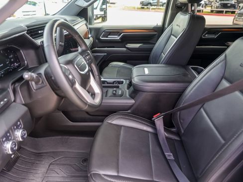 Used 2024 GMC Sierra 3500 Denali w/ Denali Reserve Package AWD/4WD image 6