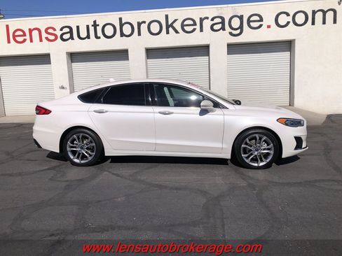 Used 2020 Ford Fusion SEL FWD image 1