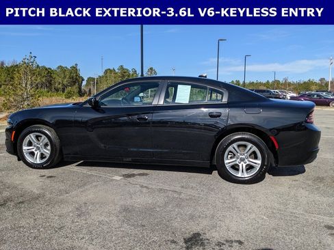 Used 2023 Dodge Charger SXT image 5