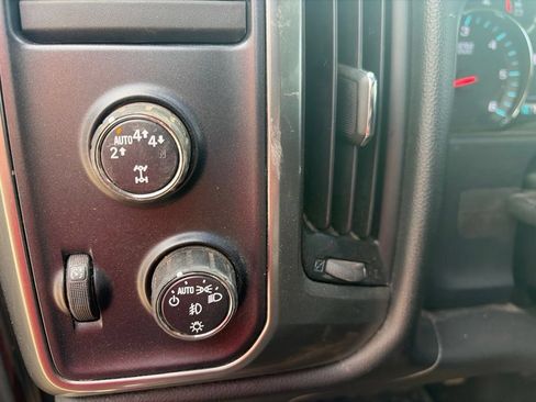 Used 2018 Chevrolet Silverado 1500 LT w/ Texas Edition AWD/4WD image 13