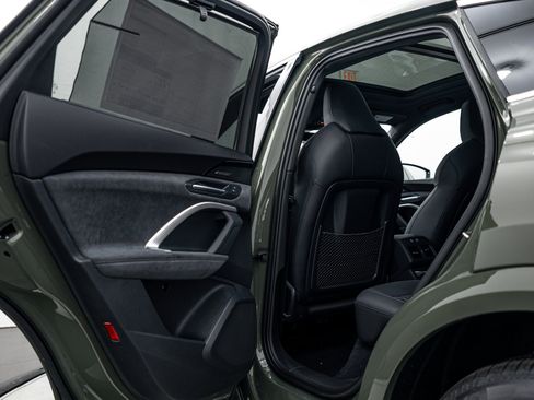 New 2025 Audi SQ5 Premium Plus image 18