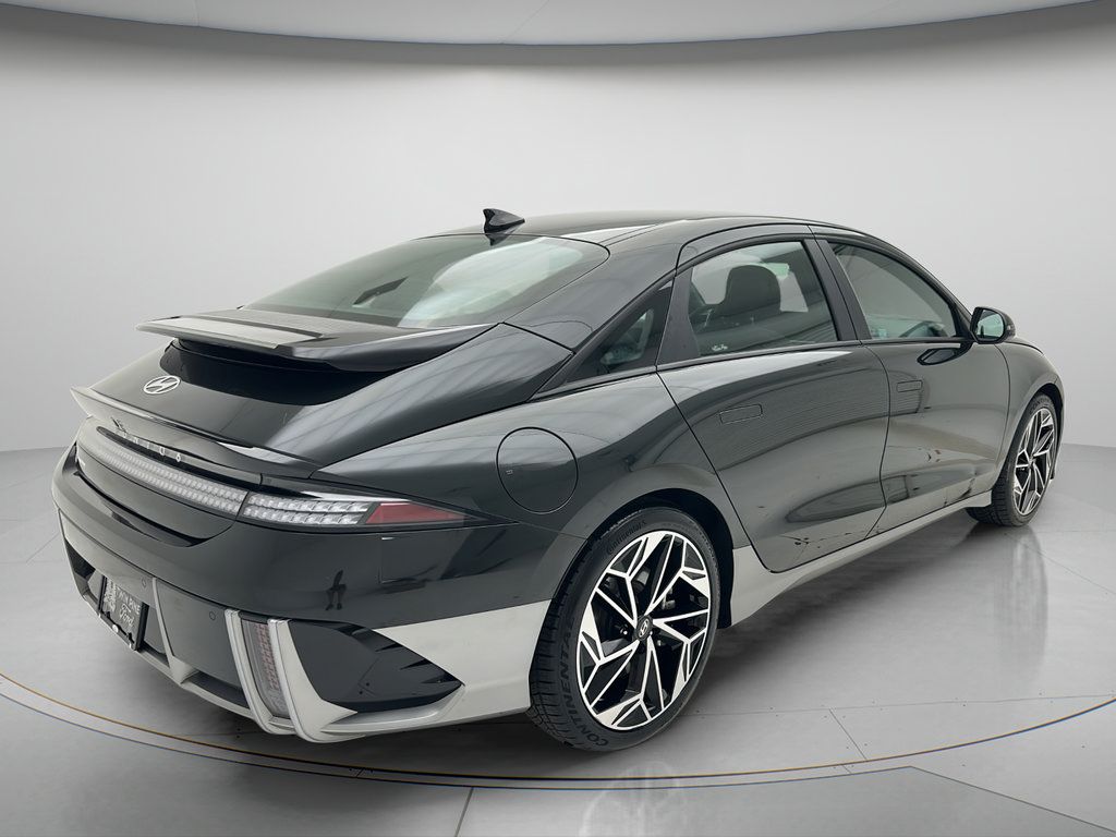 Used 2023 Hyundai Ioniq 6 SEL AWD/4WD image 4