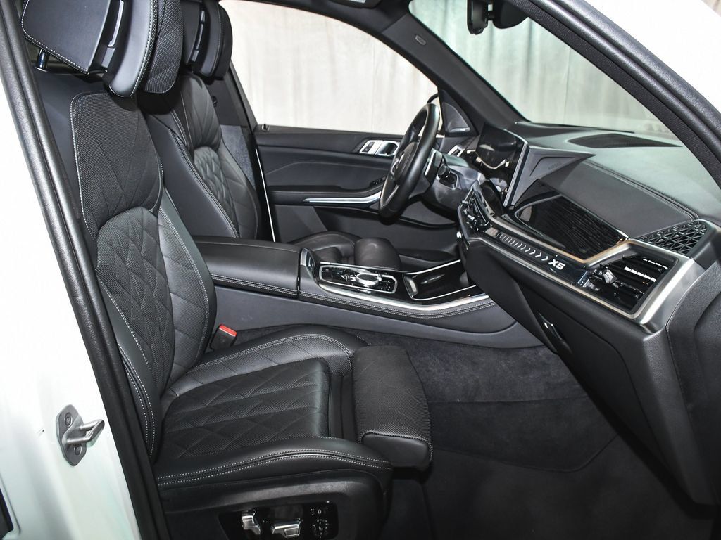 Used 2026 BMW X5 xDrive40i AWD/4WD image 61