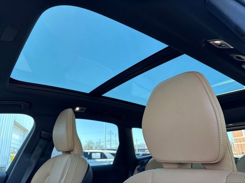 Used 2021 Volvo XC60 T5 Inscription w/ Advanced Package image 15