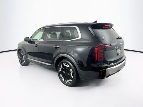 Used 2025 Kia Telluride S FWD image 5