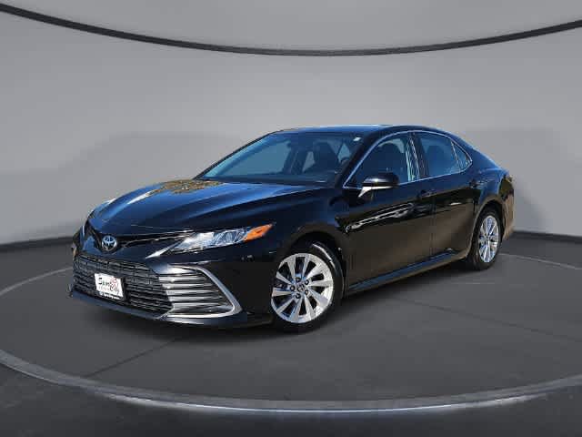 Used 2022 Toyota Camry LE FWD image 1